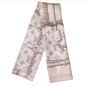 Brand New Louis Vuitton Light Pink Confidential Silk Bandeau Scarf